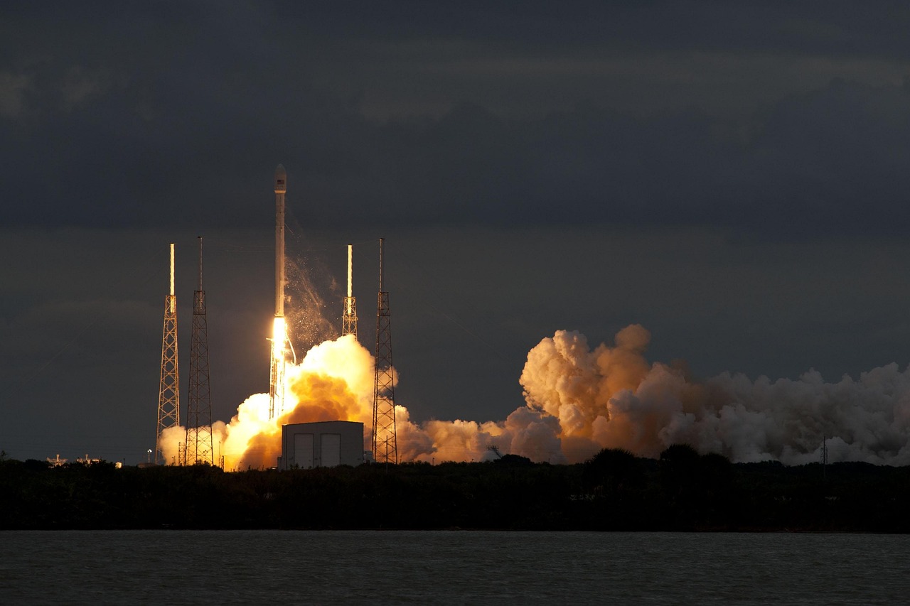 lift-off, night, rocket launch, spacex, launch, flames, propulsion, space, rocket, speed, vehicle, missile, rocket engine, transportation, transport, spaceship, power, spacecraft, flying, fuel, countdown, cape canaveral, launch pad, rocket launch, rocket launch, rocket launch, rocket launch, rocket launch, spacex, launch, rocket, rocket, missile, missile, missile