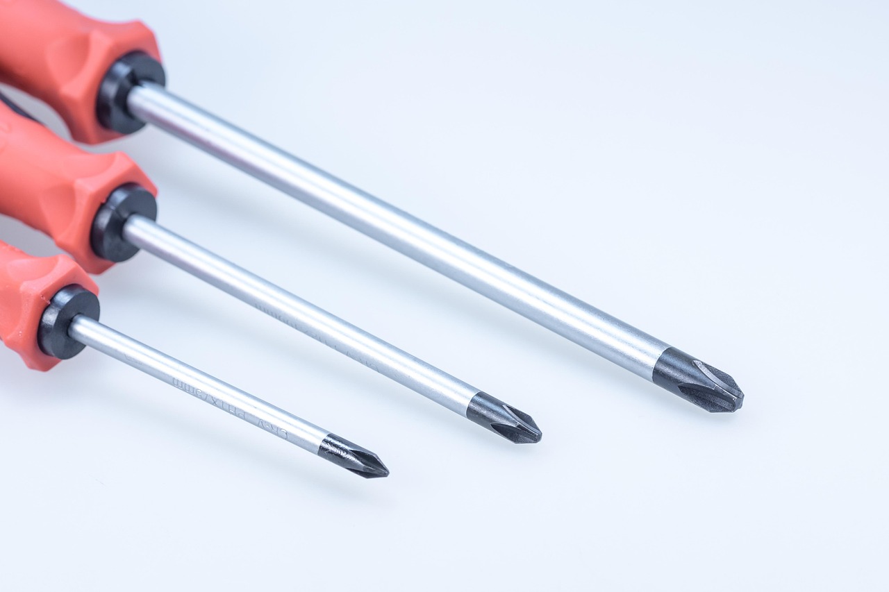 screwdriver, tool, free wallpaper, craft, red, phillips, metal, head, background, 4k wallpaper 1920x1080, detail, free background, wallpaper hd, beautiful wallpaper, hd wallpaper, full hd wallpaper, wallpaper 4k, windows wallpaper, mac wallpaper, work, cool backgrounds, tool kit, desktop backgrounds, working device, 4k wallpaper, laptop wallpaper, tools