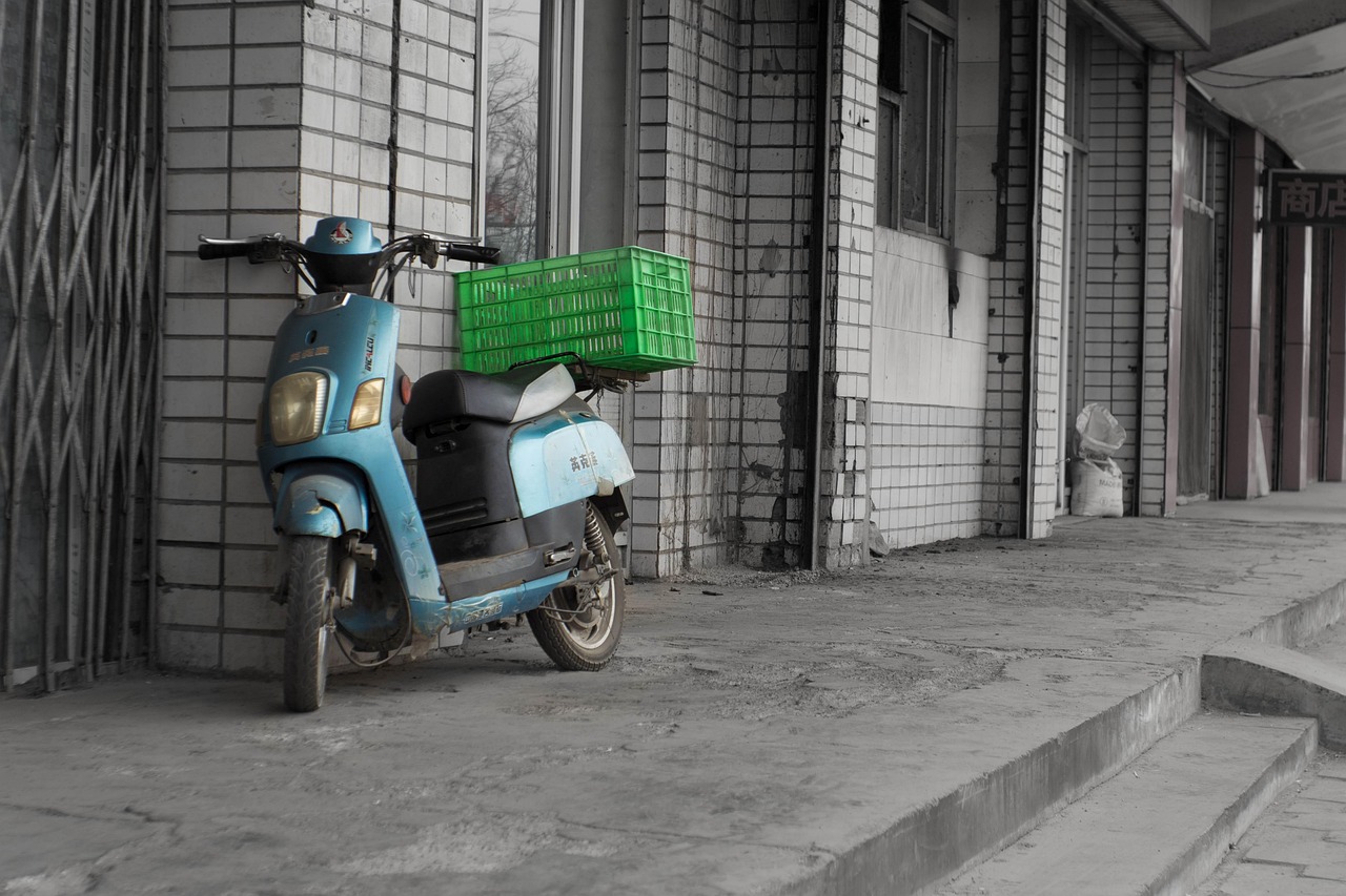battery car, deliver goods, luokang, roadside, deliver goods, deliver goods, deliver goods, deliver goods, deliver goods, roadside