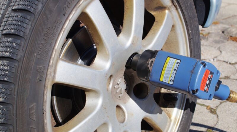 tire service, wheel change, aluminium rim, workshop, impact wrench, pneumatic screwdrivers, tire, impact wrench, impact wrench, impact wrench, impact wrench, impact wrench