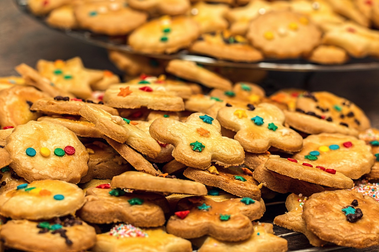 cookies, biscuits, treats, sweets, pastries, desserts, christmas cookies, christmas biscuits, baked goods, food, butter cookies, sugar cookies, homemade, homemade cookies, cookies, cookies, cookies, cookies, cookies, biscuits