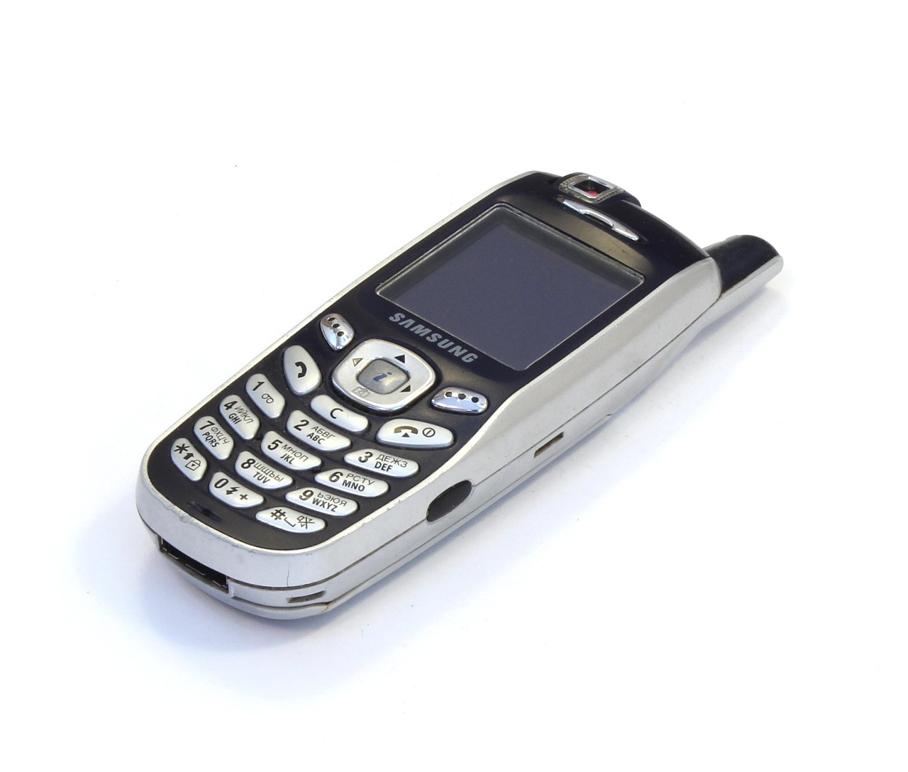 samsung x600, cellular telephone, mobile, old model