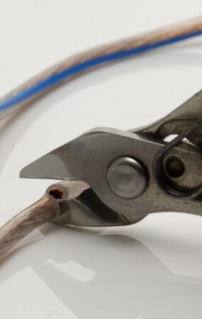 pliers, tool, electronics technician, side cutter craft, cable, management, strand, speaker cable, to cut, separate, cut through, caps, electricity, sabotage, burglary, deactivate, danger, sabotage, sabotage, sabotage, sabotage, sabotage