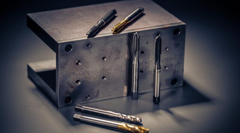 metal, drill, tool, thread, thread cutter, metalworking, drilling, industry, manufacturing, technology, drill, drill, drill, drill, drill, metalworking, drilling, drilling, manufacturing, manufacturing, manufacturing
